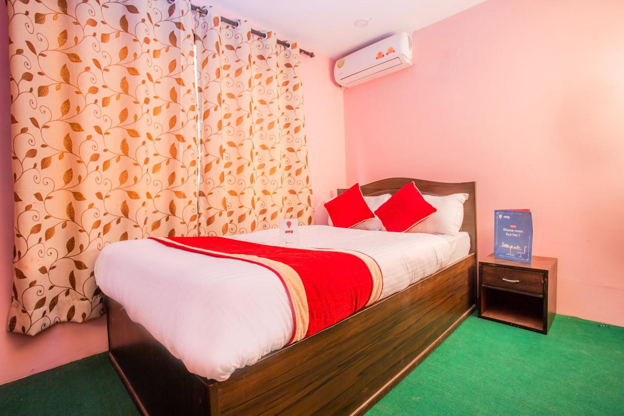 Oyo 137 Hotel Pranisha Inn Pashupatināth المظهر الخارجي الصورة